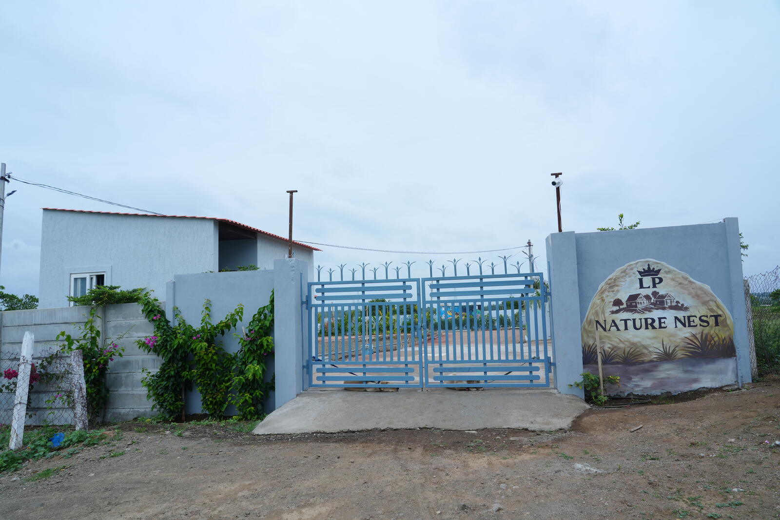 LP Nature Nest entrance gate